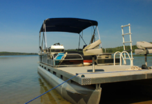What to Know Before Renting a Pontoon Boat for the First Time