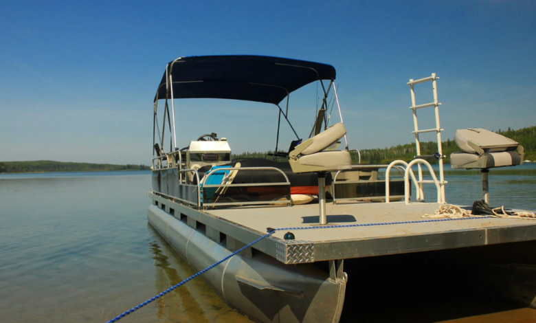 What to Know Before Renting a Pontoon Boat for the First Time