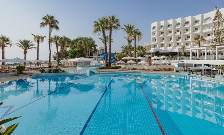 Golden Coast Beach Hotel: The Freedom to Simply Be by the Sea